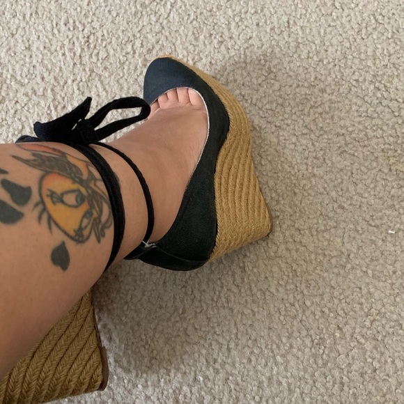 CL canvas wedges - Picture 2 of 8